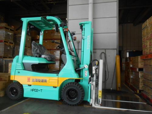 プッシュプルフォークリフト